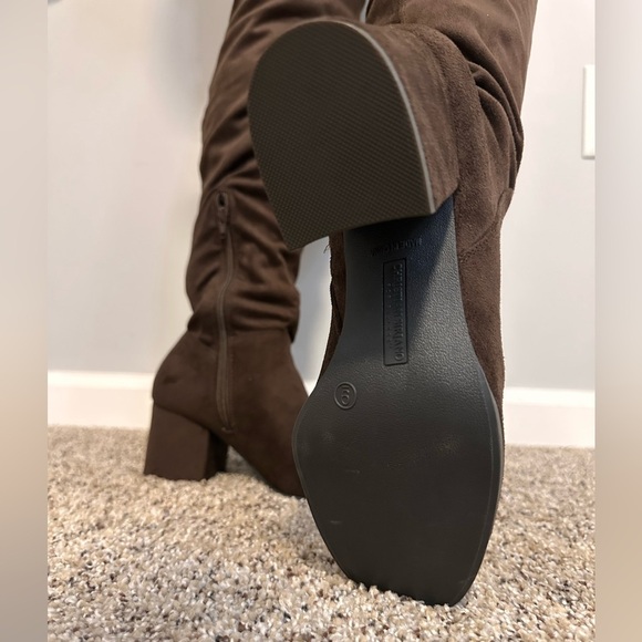 ✨ Christian Siriano Chocolate Samiya Over-the-Knee Boot ✨ - Picture 7 of 16
